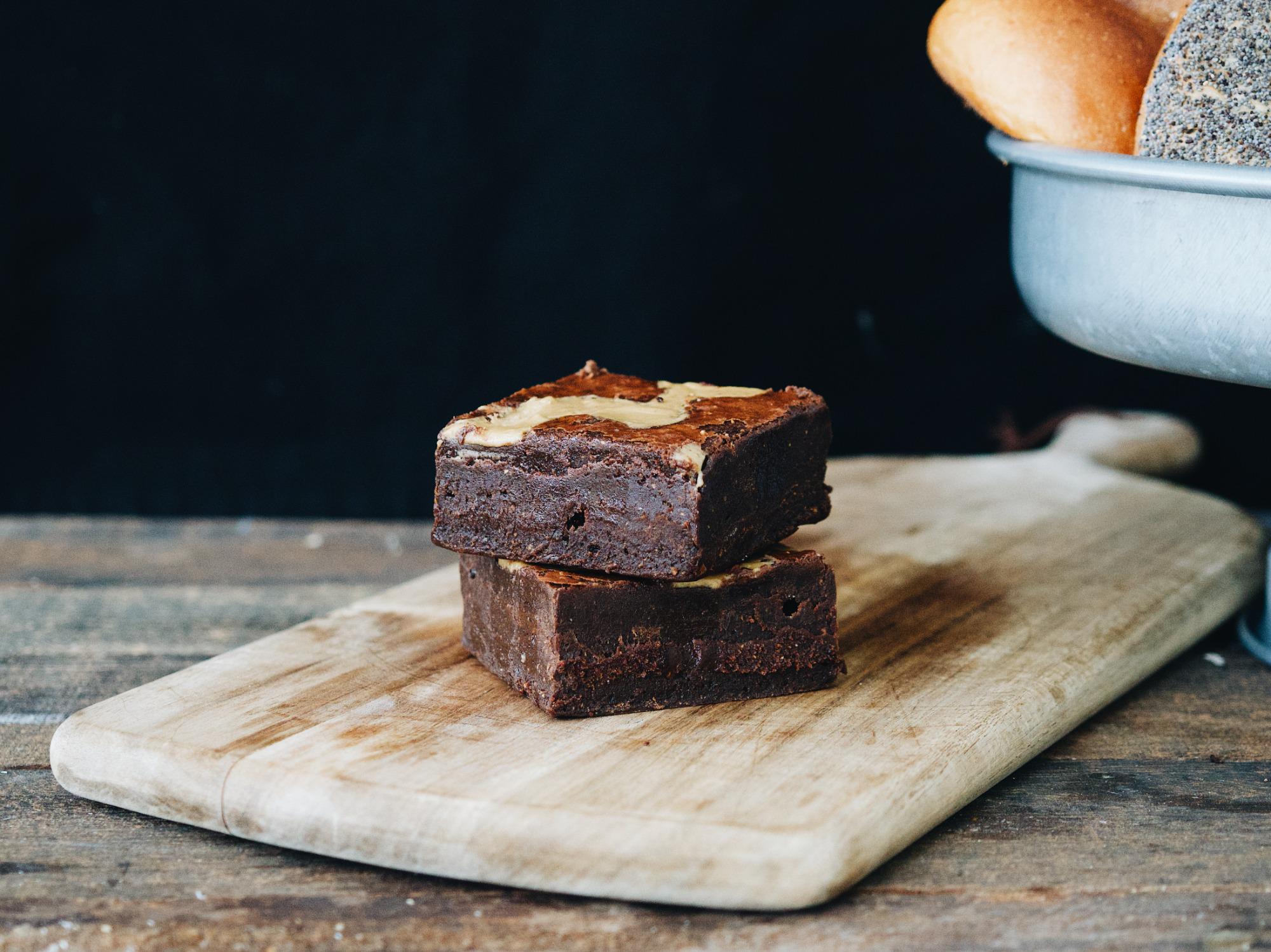 Glütensiz Tahinli Brownie / Dilim